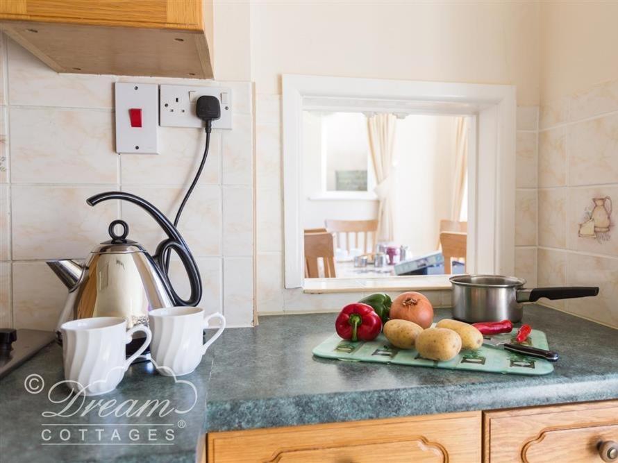 Hillview Bungalow Burton Bradstock Esterno foto